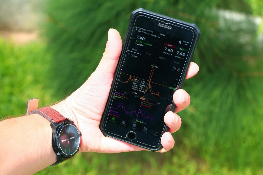 The New Fintech Landscape in 2025: How Trading Platforms Will Reshape Wealth Management